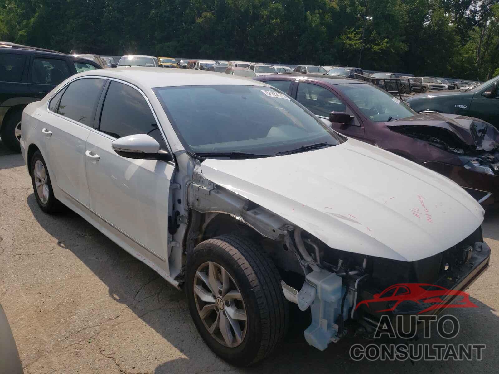 VOLKSWAGEN PASSAT 2017 - 1VWAT7A36HC033086