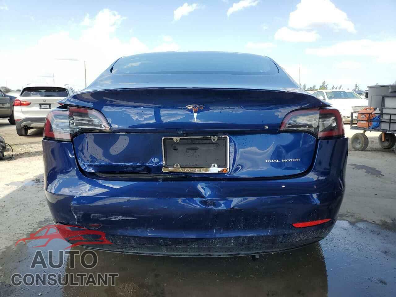TESLA MODEL 3 2019 - 5YJ3E1EB2KF465107