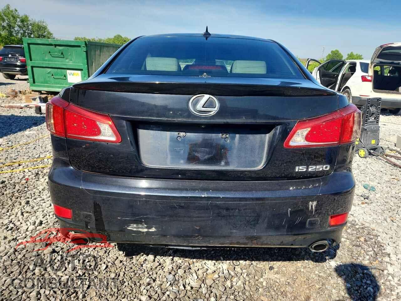 LEXUS IS 2012 - JTHBF5C25C5180924