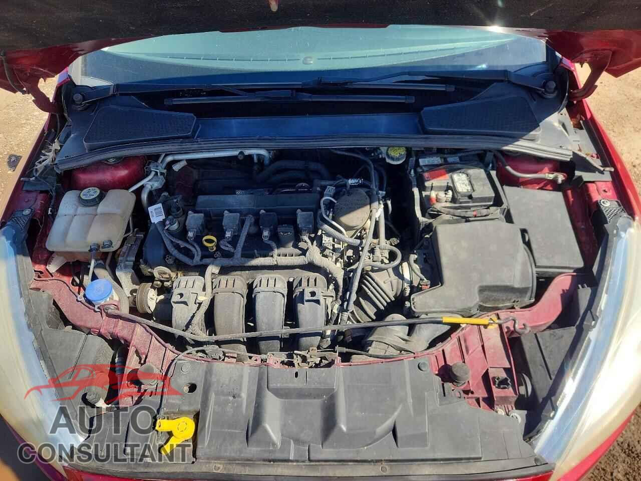 FORD FOCUS 2015 - 1FADP3F28FL322941