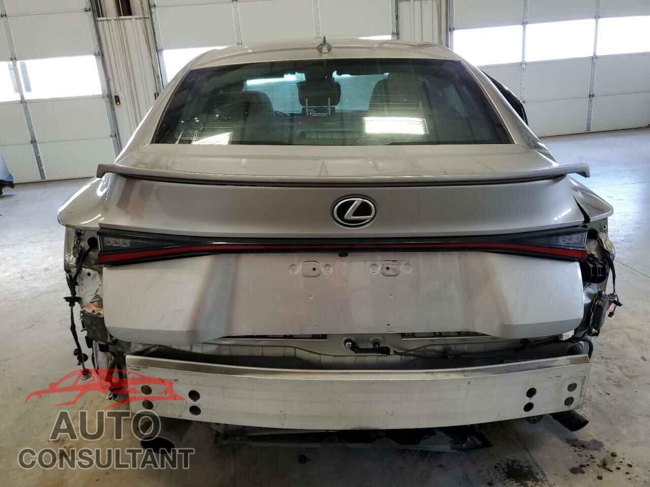 LEXUS IS 2021 - JTHAA1D22M5116858