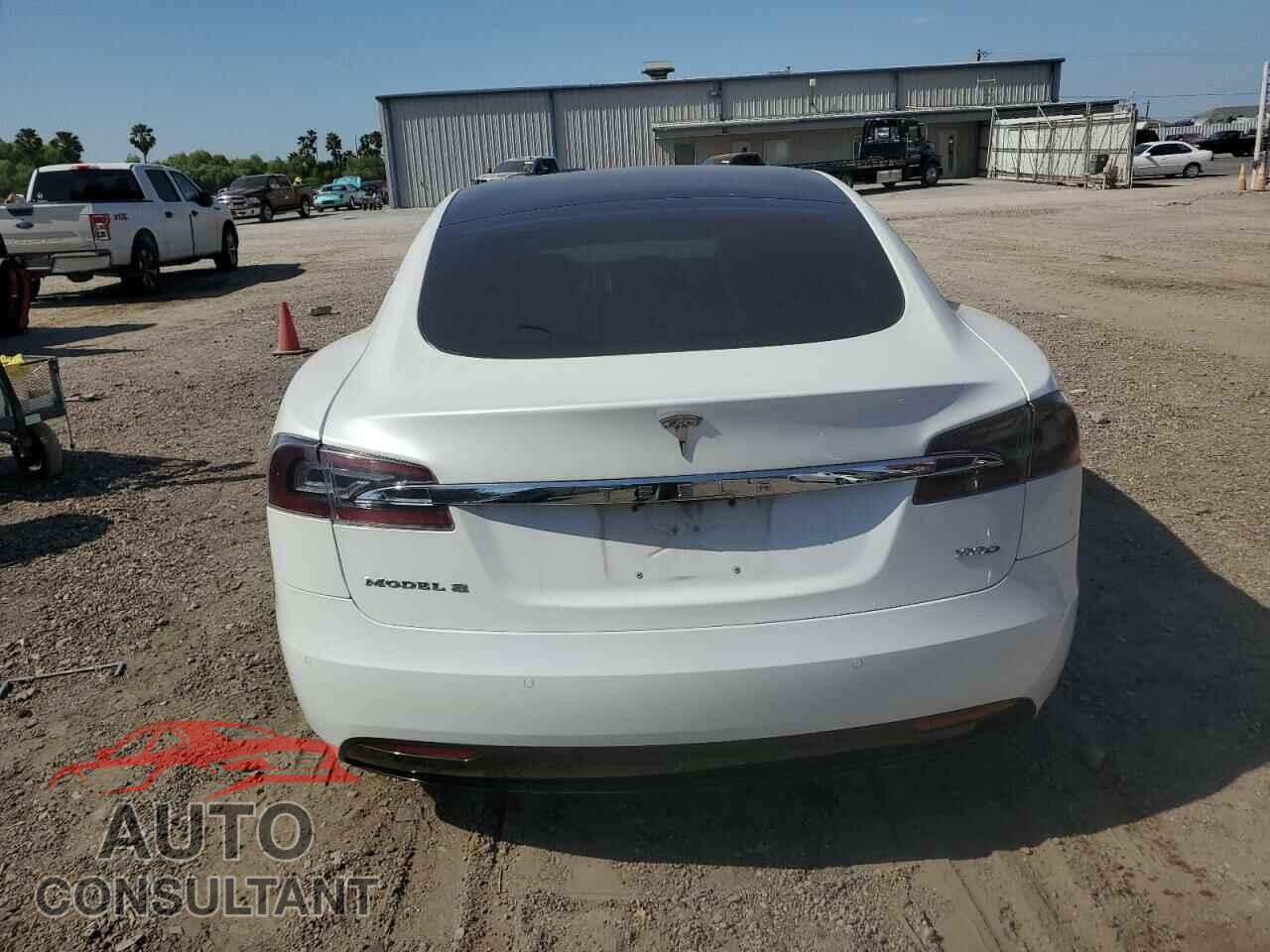 TESLA MODEL S 2017 - 5YJSA1E22HF228827
