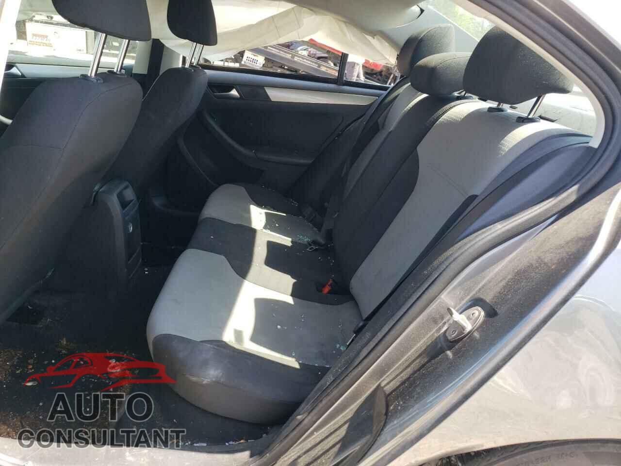 VOLKSWAGEN JETTA 2017 - 3VW2B7AJ8HM372016