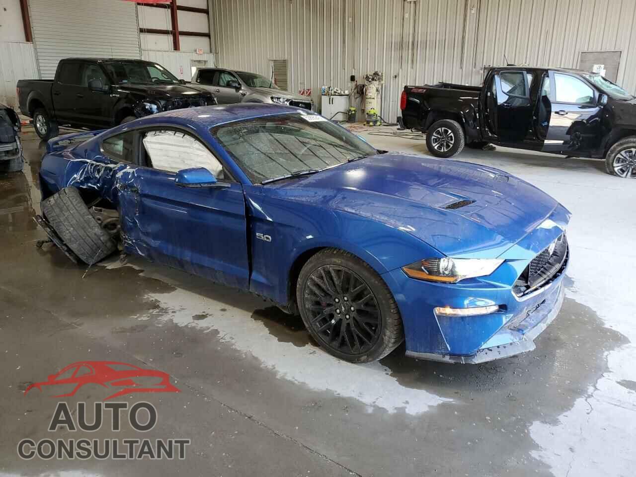 FORD MUSTANG 2018 - 1FA6P8CFXJ5145819