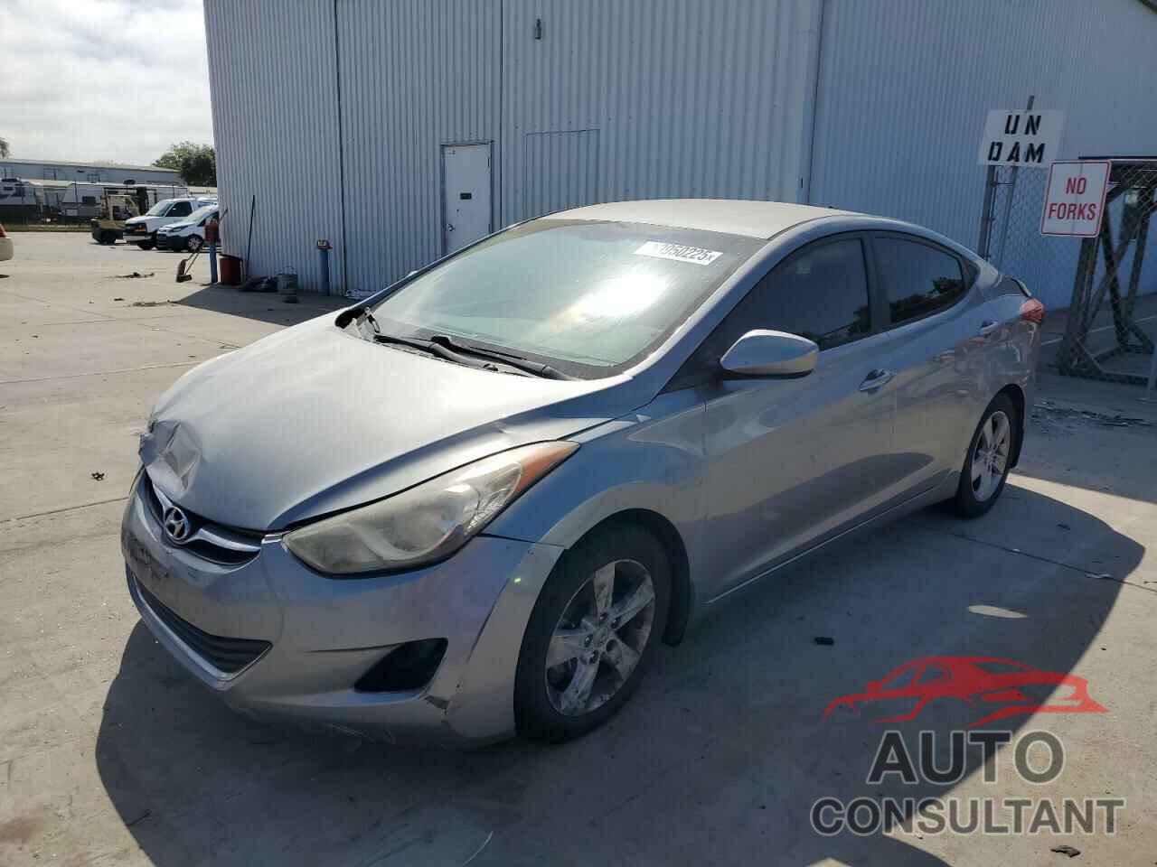 HYUNDAI ELANTRA 2013 - KMHDH4AE1DU514560
