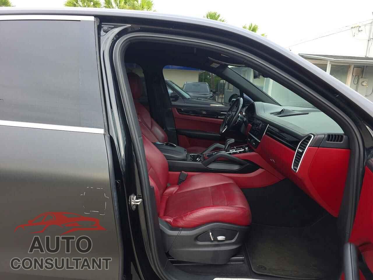 PORSCHE CAYENNE 2019 - WP1AA2AYXKDA09414