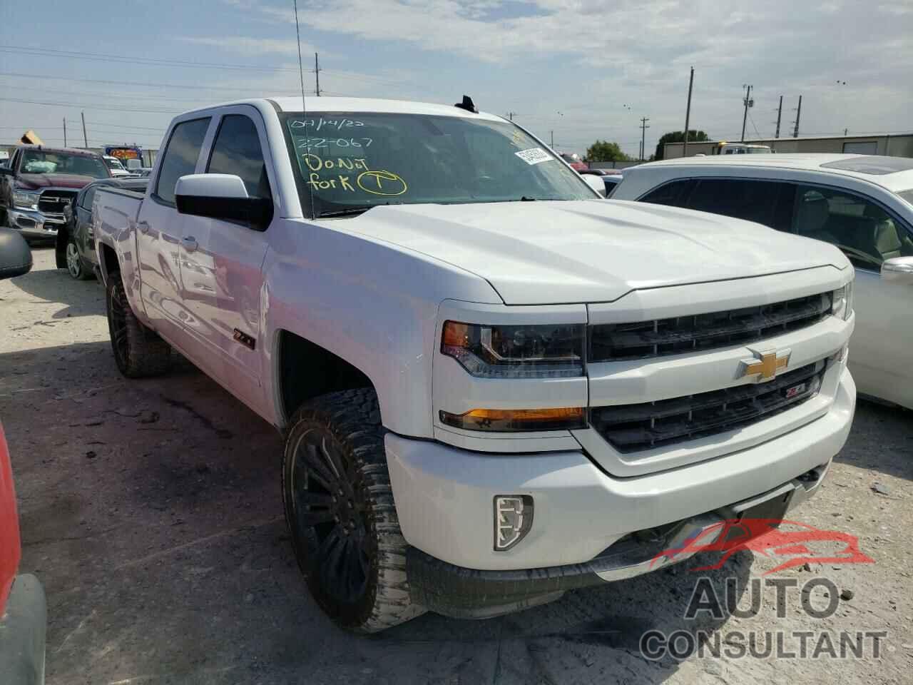 CHEVROLET SILVERADO 2018 - 3GCUKREC5JG153165