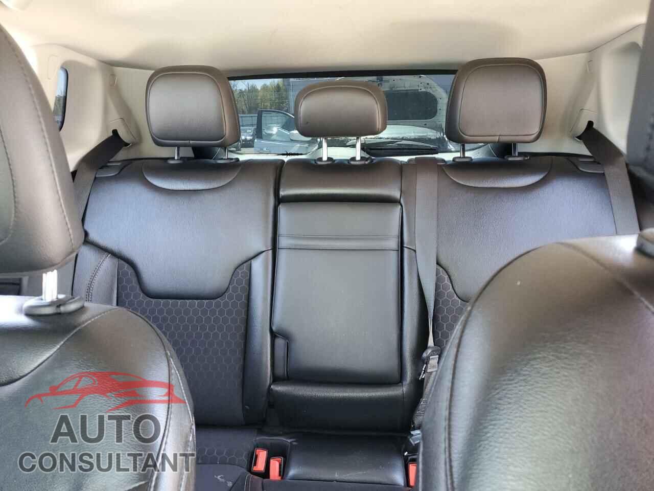 JEEP COMPASS 2020 - 3C4NJDBB1LT135312