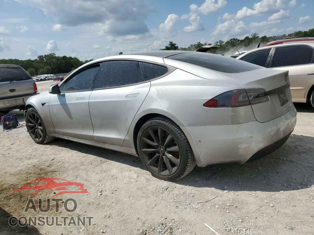TESLA MODEL S 2017 - 5YJSA1E27HF210792
