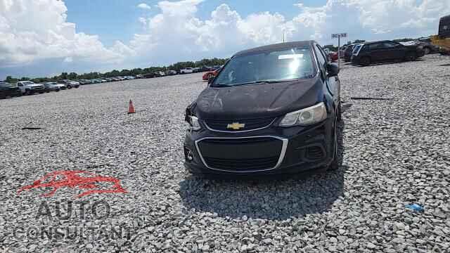 CHEVROLET SONIC 2017 - 1G1JD5SH2H4122574