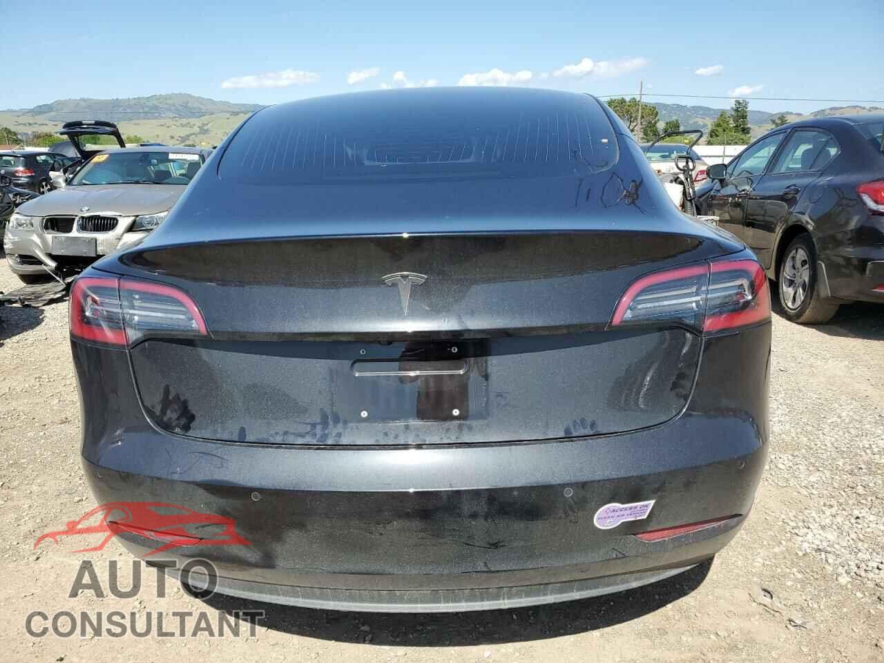 TESLA MODEL 3 2018 - 5YJ3E1EA3JF095534