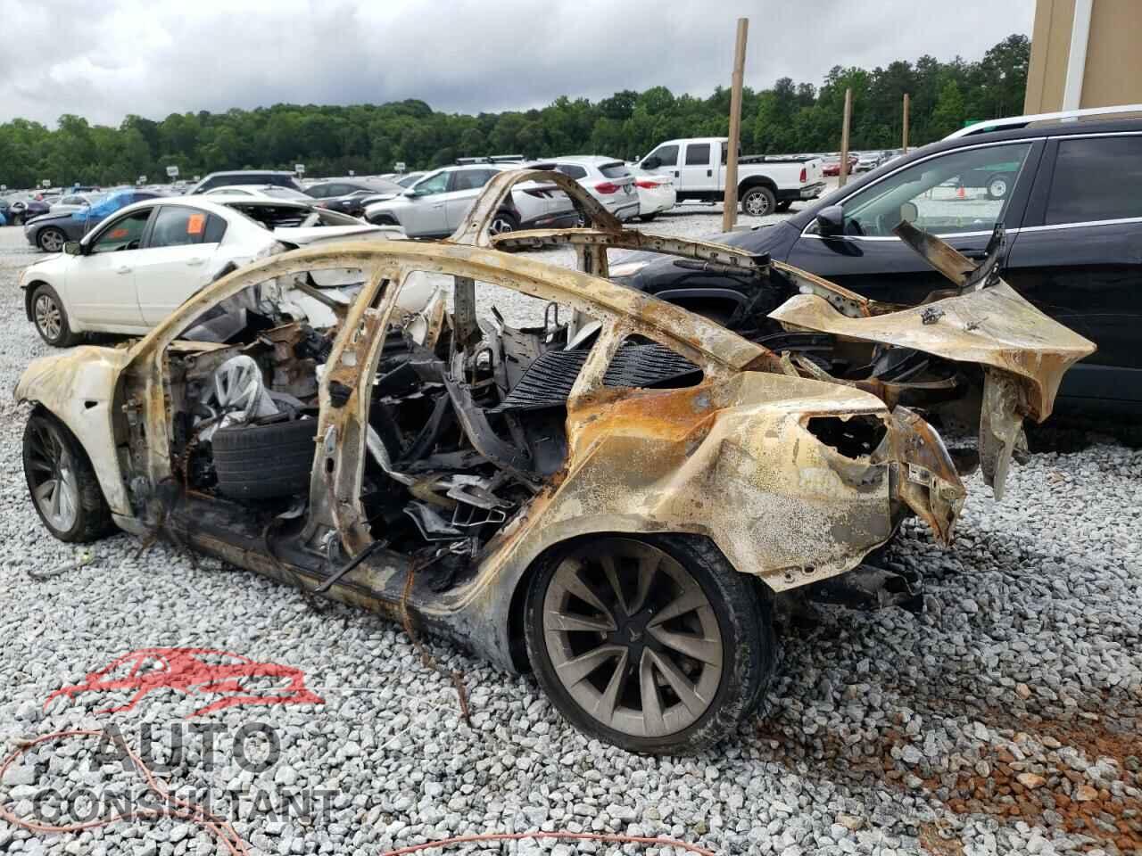TESLA MODEL 3 2022 - 5YJ3E1EB6NF111126