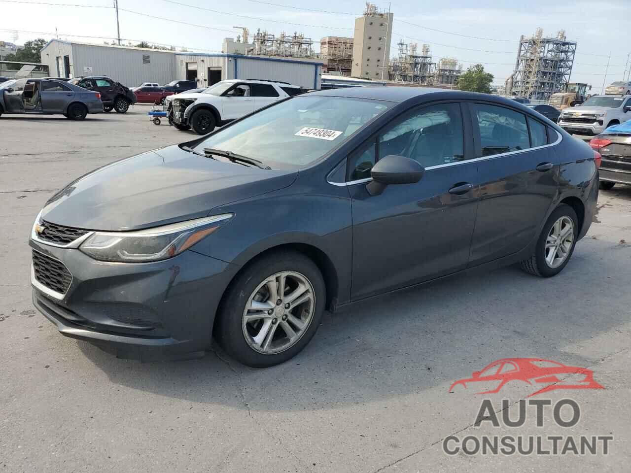 CHEVROLET CRUZE 2018 - 1G1BE5SM6J7160392