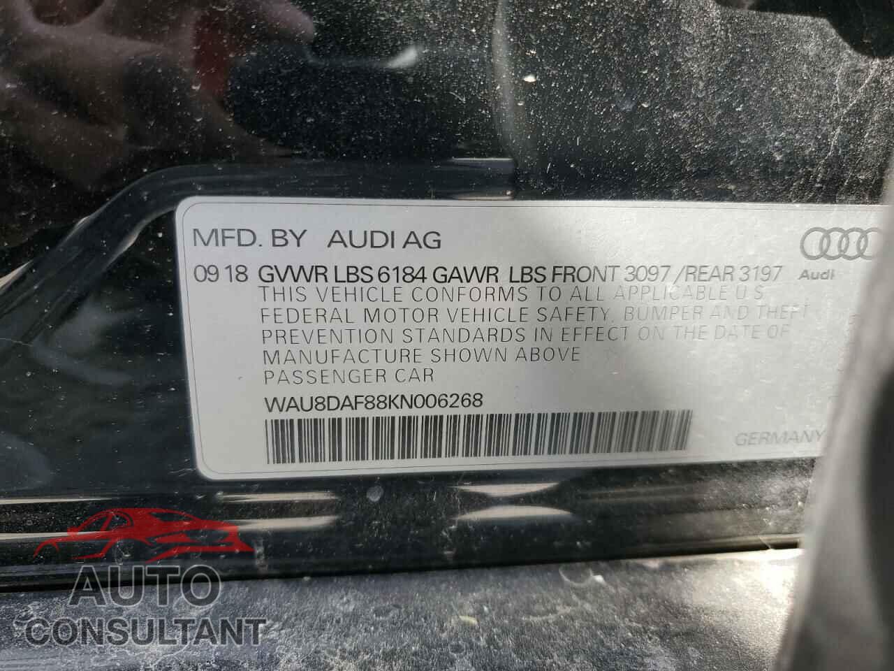 AUDI A8 2019 - WAU8DAF88KN006268