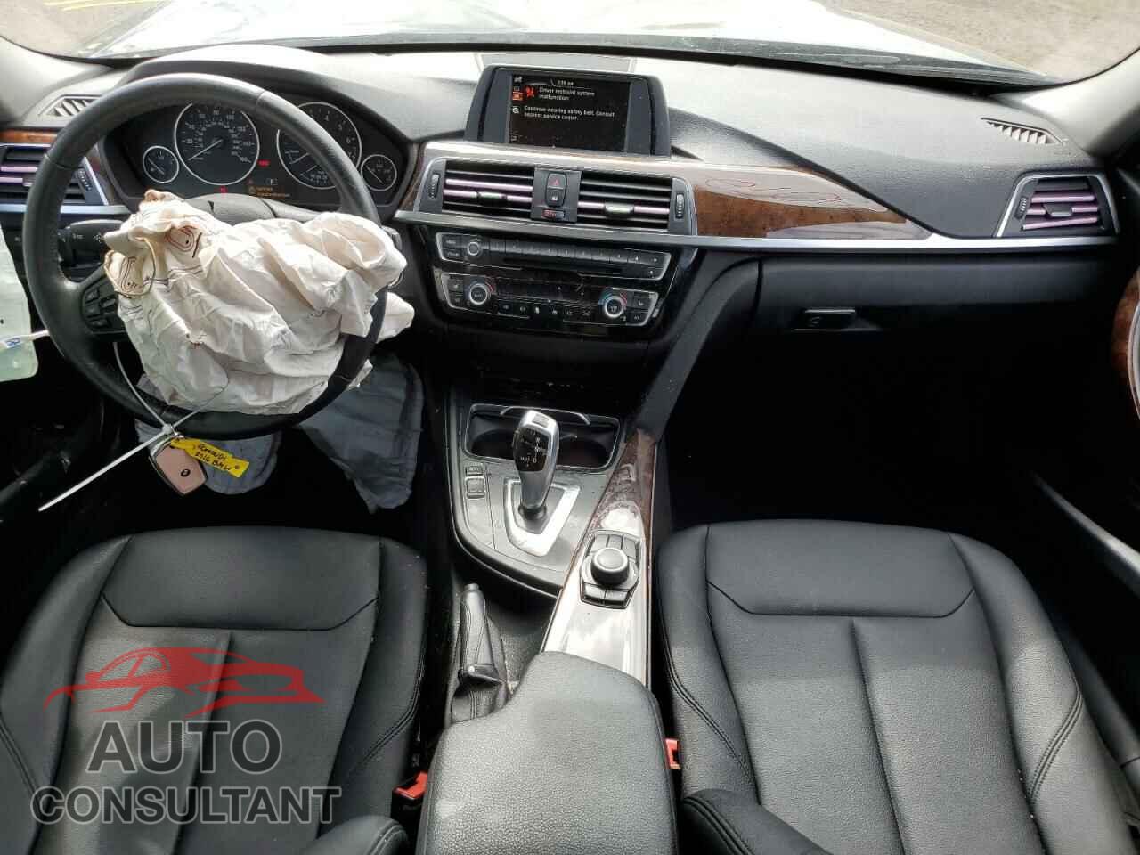 BMW 3 SERIES 2016 - WBA8E5G54GNU20745
