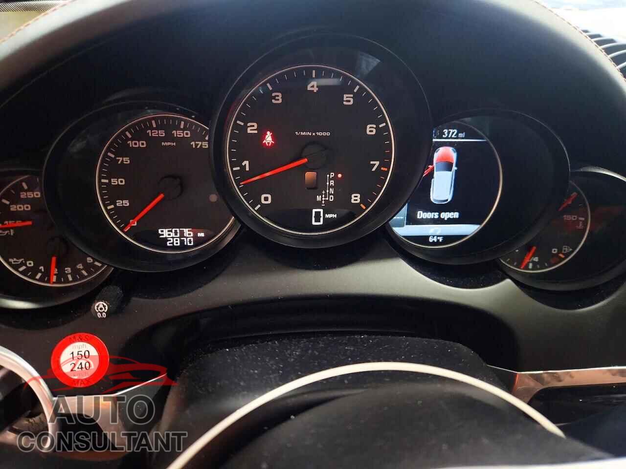 PORSCHE CAYENNE 2017 - WP1AA2A28HKA87562