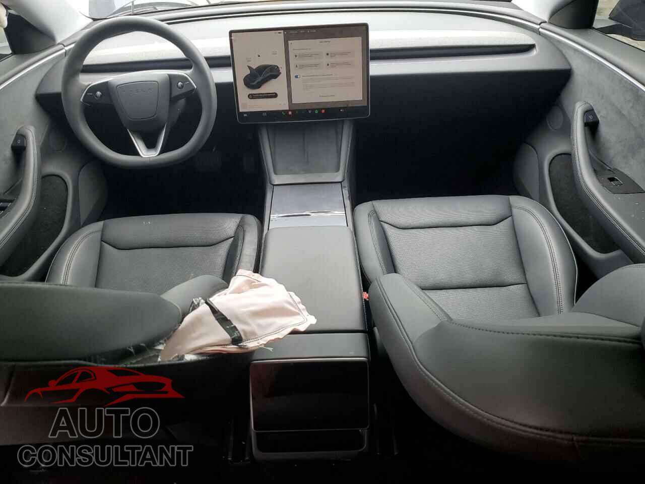 TESLA MODEL 3 2024 - 5YJ3E1EB2RF729422