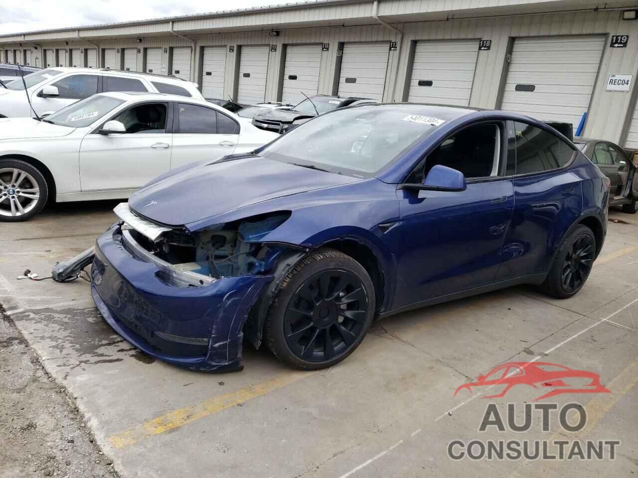 TESLA MODEL Y 2023 - 7SAYGDEEXPF607211