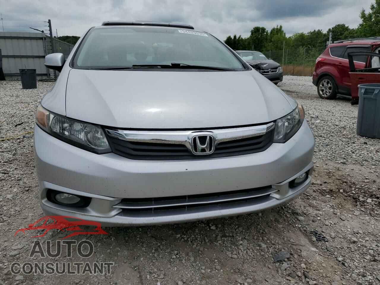 HONDA CIVIC 2012 - 2HGFB2F80CH557022