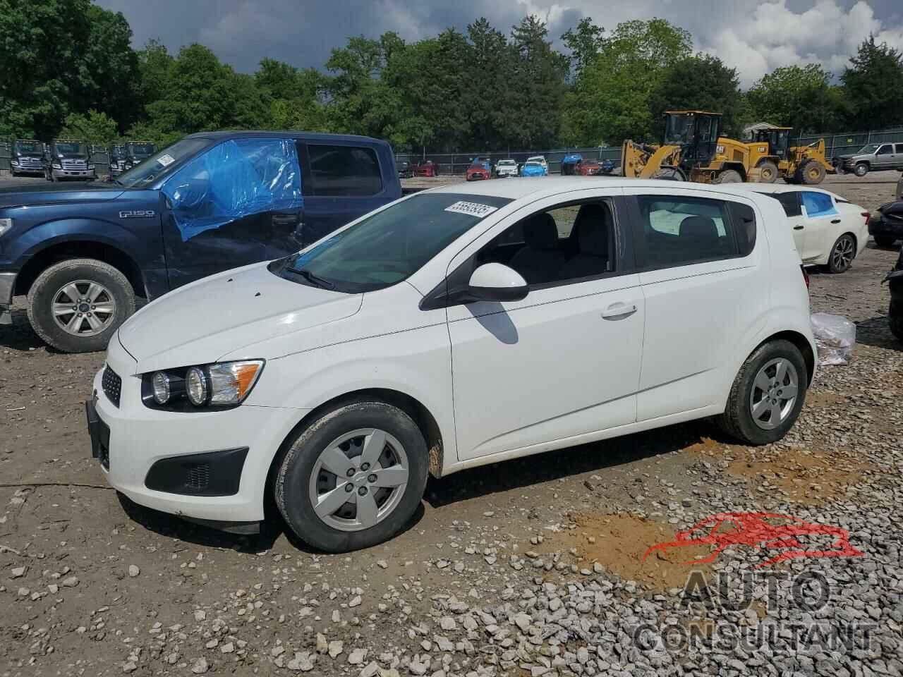CHEVROLET SONIC 2016 - 1G1JA6SG9G4172215