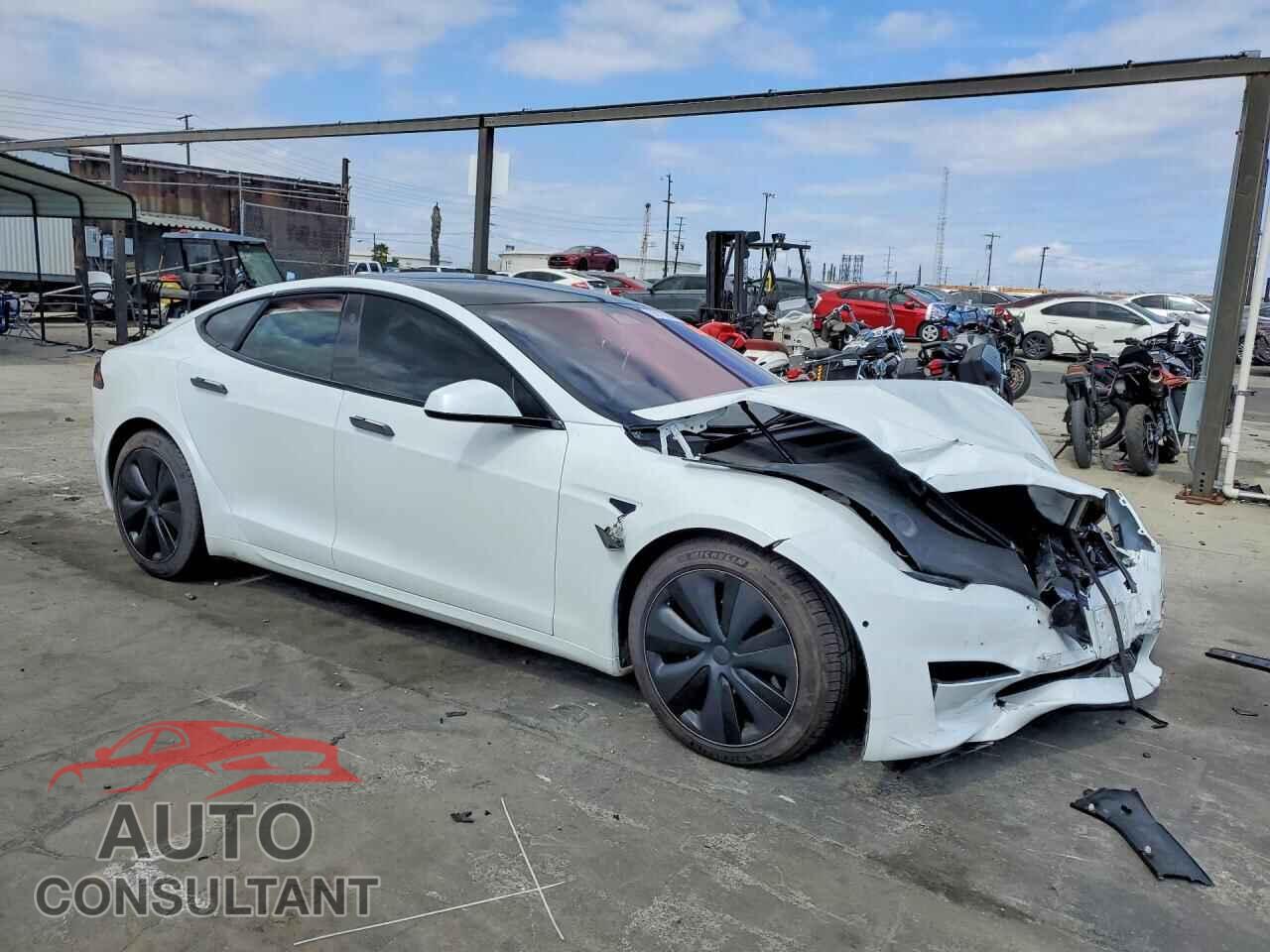 TESLA MODEL S 2022 - 5YJSA1E56NF483003
