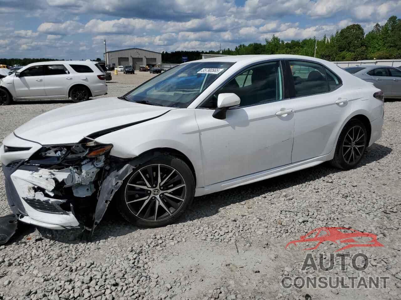 TOYOTA CAMRY 2022 - 4T1G11AK9NU623582