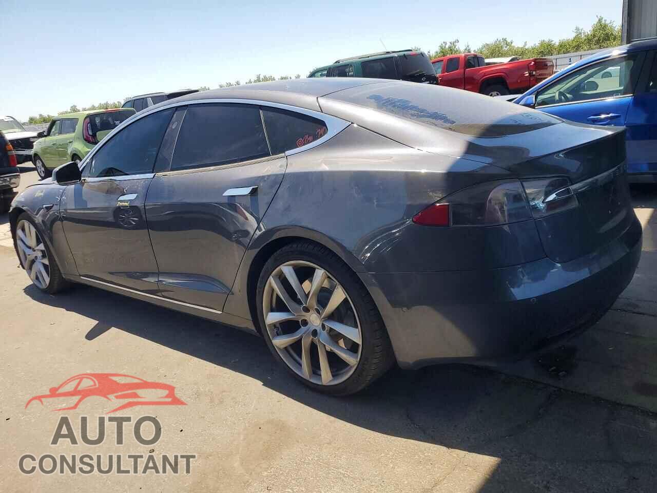 TESLA MODEL S 2018 - 5YJSA1E29JF276136