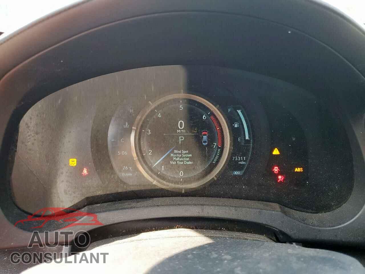LEXUS IS 2017 - JTHBA1D26H5041351