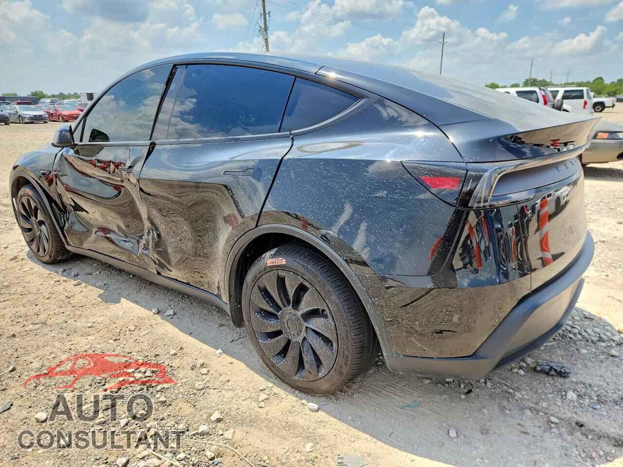TESLA MODEL Y 2026 - 7SAYGDEEXTA413379