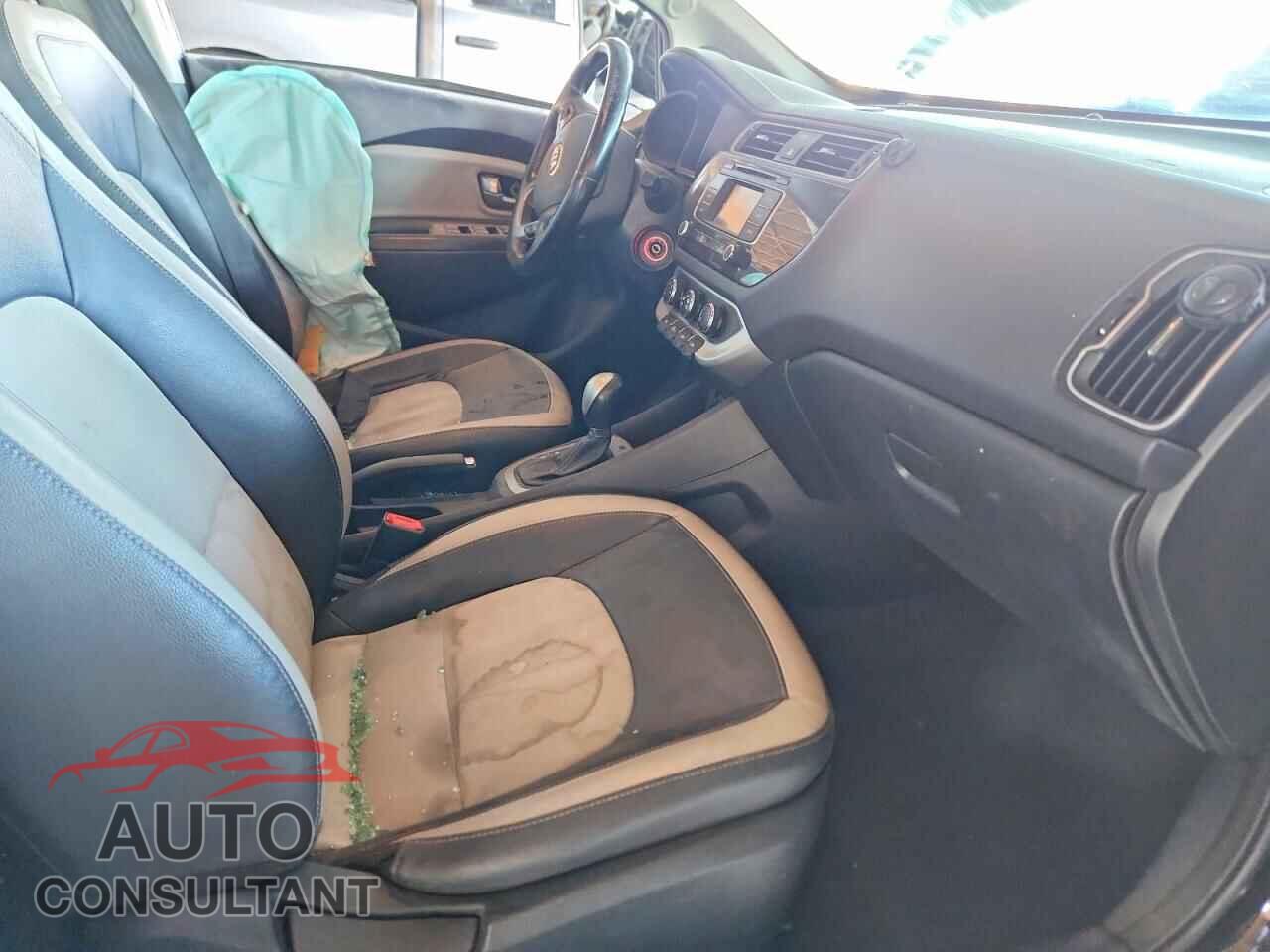 KIA RIO 2017 - KNADN5A30H6027701