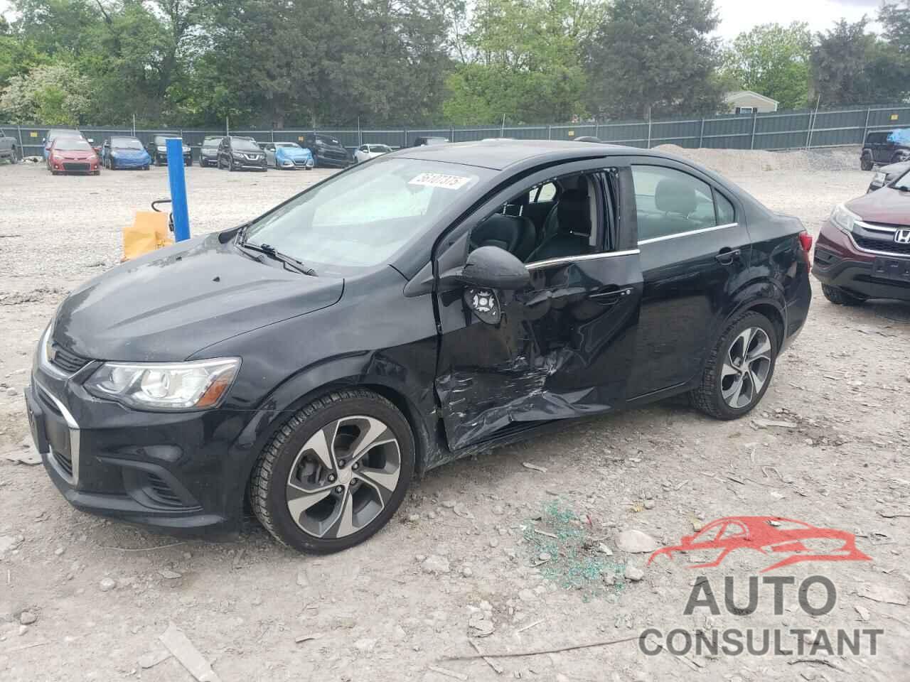CHEVROLET SONIC 2017 - 1G1JF5SB2H4102251