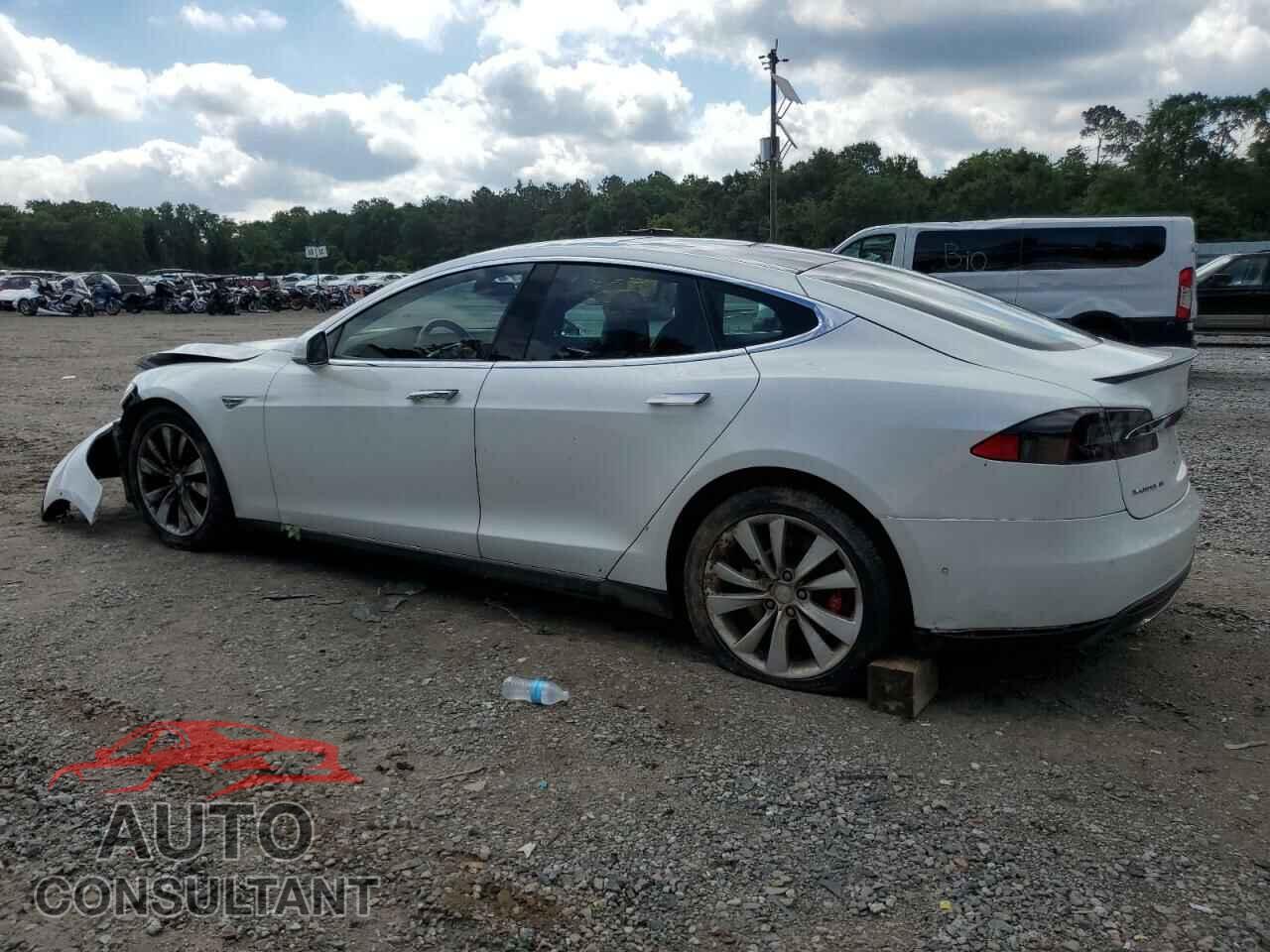 TESLA MODEL S 2015 - 5YJSA1E40FF102402