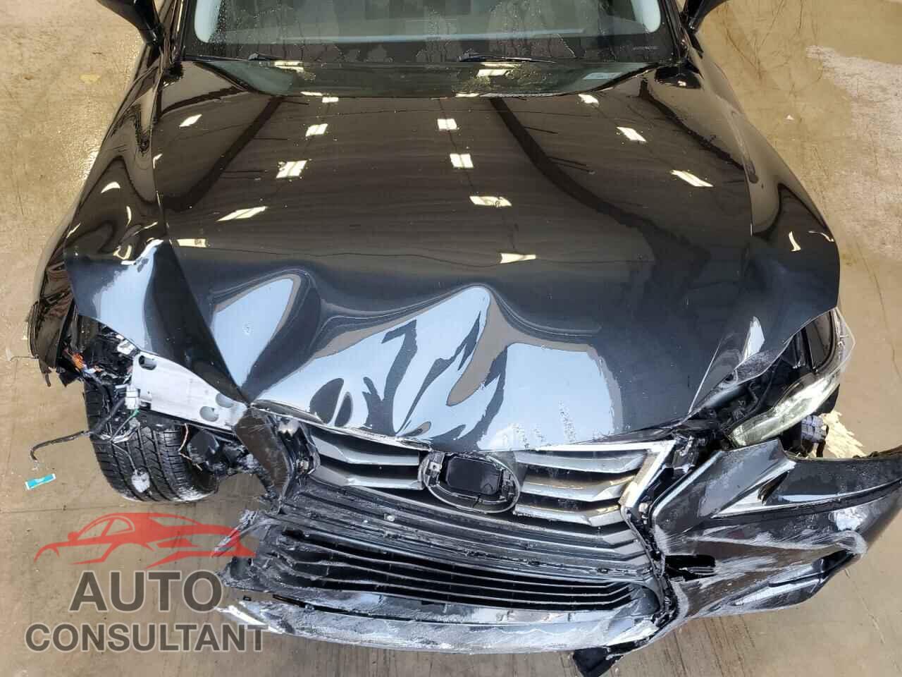 LEXUS IS 2017 - JTHBA1D29H5040985