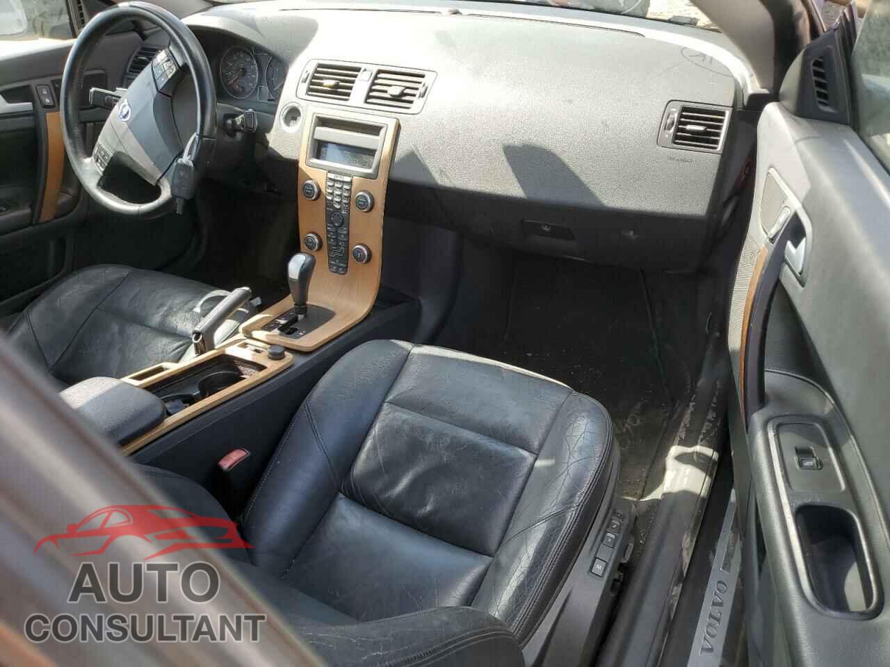 VOLVO C70 2010 - YV1672MC4AJ090331
