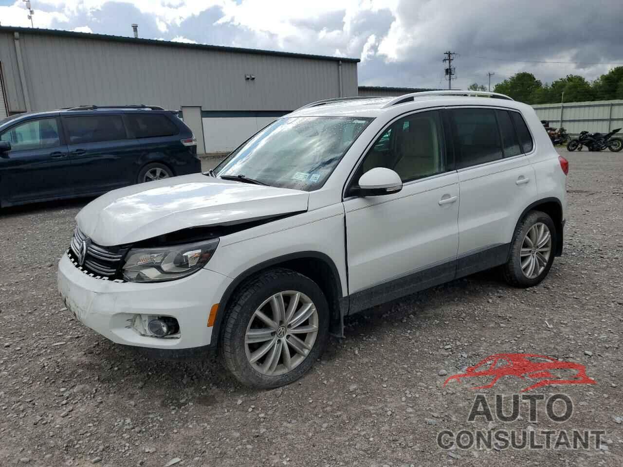 VOLKSWAGEN TIGUAN 2016 - WVGBV7AX6GW611801