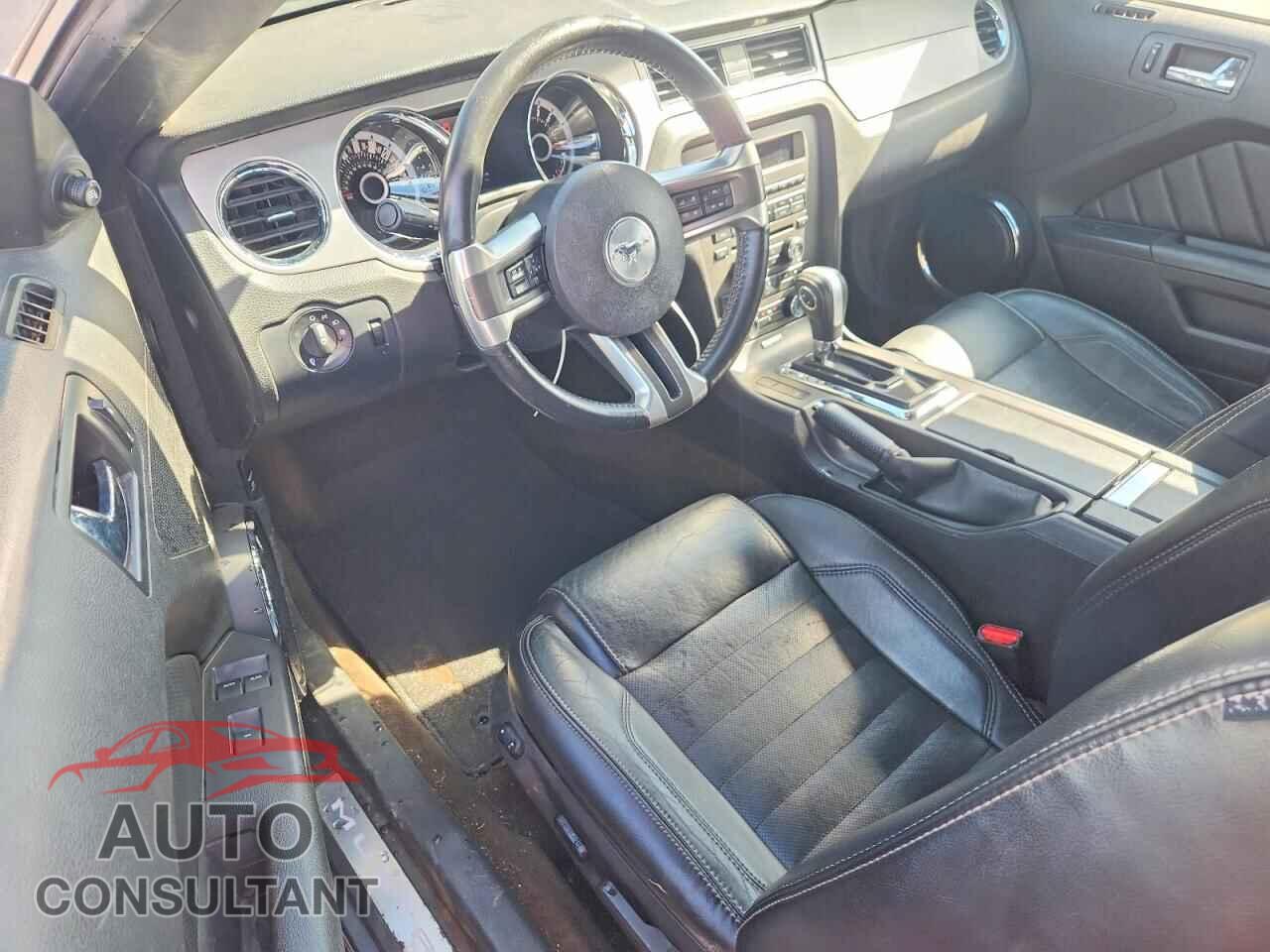 FORD MUSTANG 2013 - 1ZVBP8EM0D5275159
