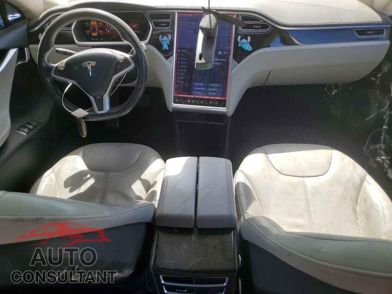 TESLA MODEL S 2013 - 5YJSA1CN1DFP27397