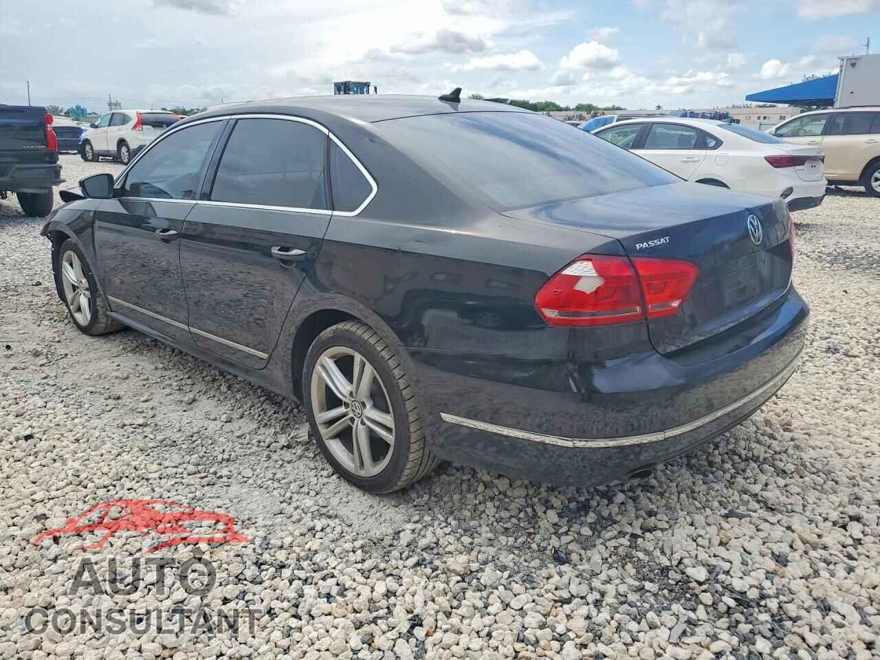 VOLKSWAGEN PASSAT 2015 - 1VWBS7A30FC030477