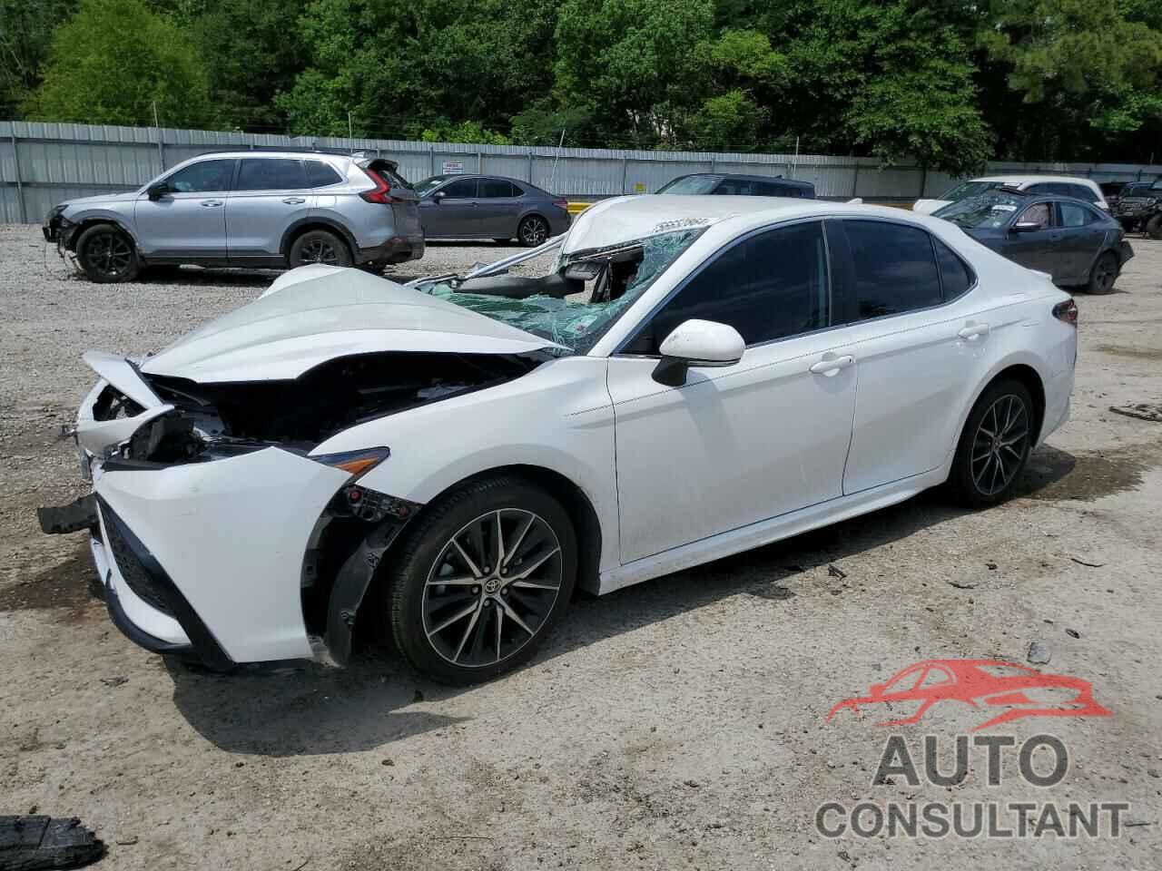 TOYOTA CAMRY 2022 - 4T1G11AK7NU710462