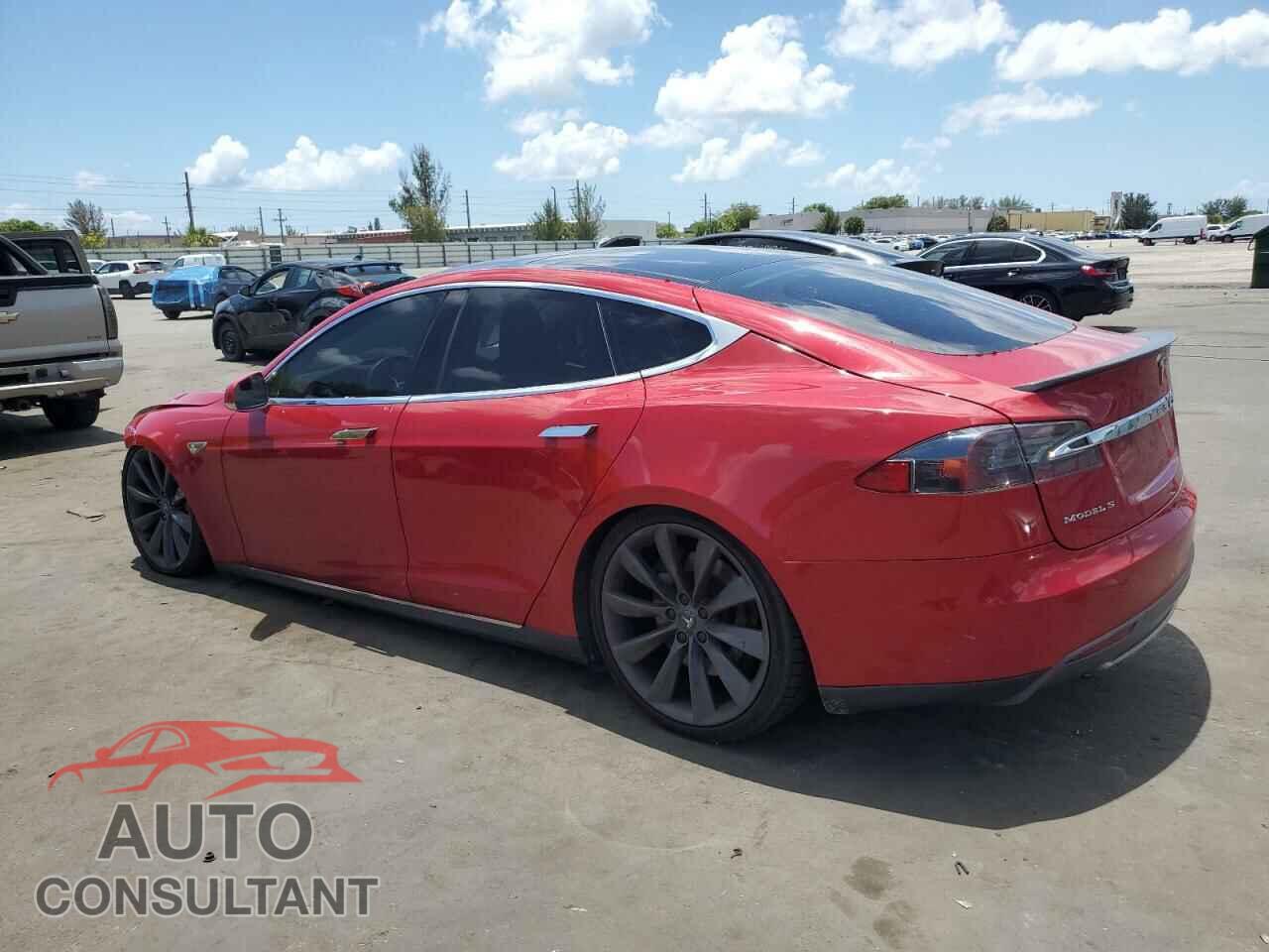 TESLA MODEL S 2013 - 5YJSA1DP9DFP08936