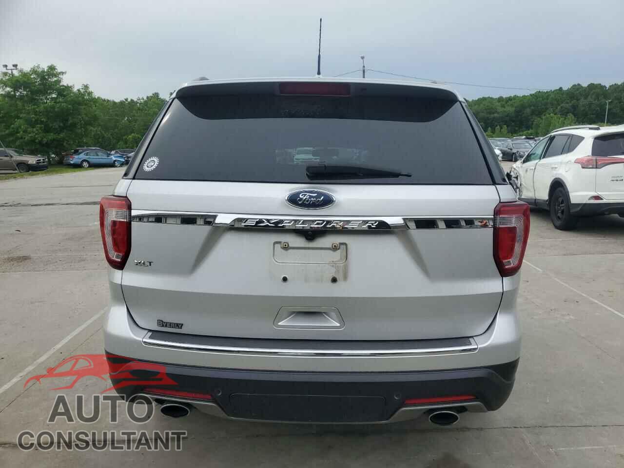 FORD EXPLORER 2018 - 1FM5K7D86JGB86933