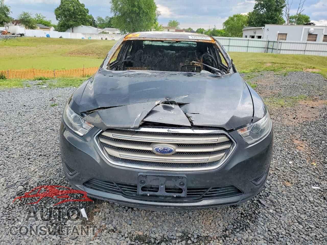 FORD TAURUS 2016 - 1FAHP2D83GG101373