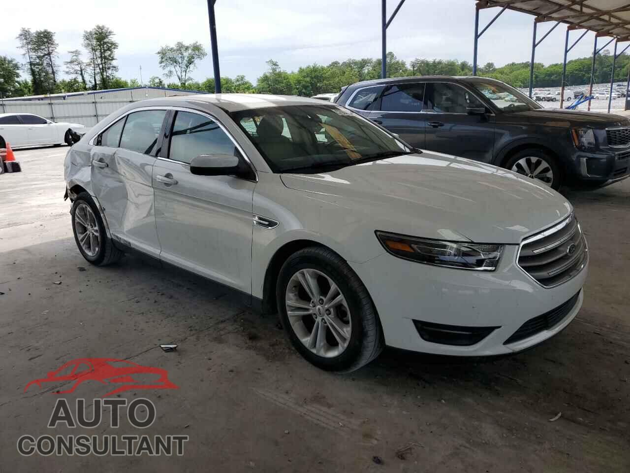 FORD TAURUS 2015 - 1FAHP2E87FG122580