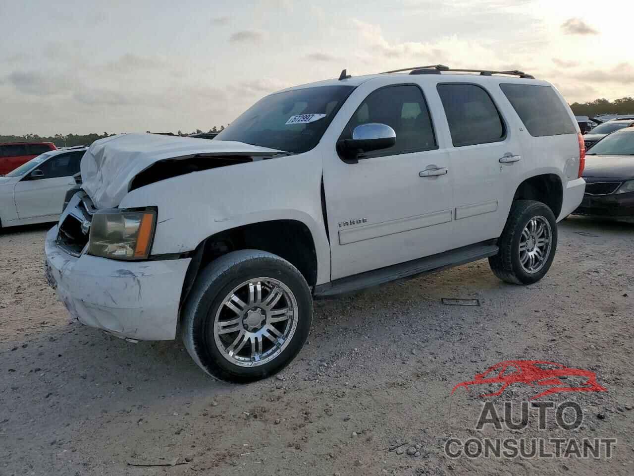 CHEVROLET TAHOE 2013 - 1GNSCBE05DR267258