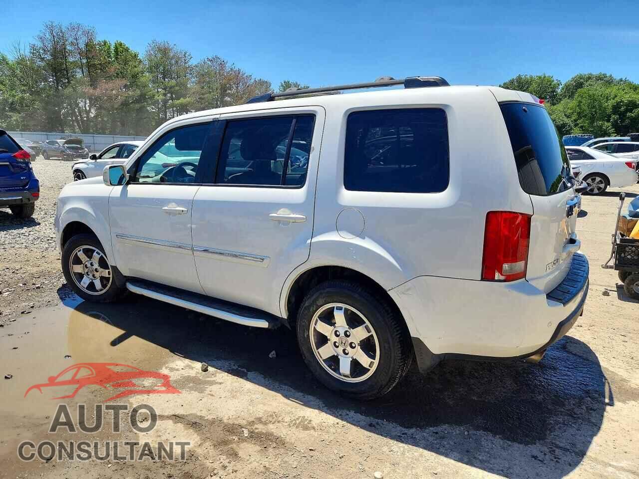HONDA PILOT 2011 - 5FNYF4H94BB036094