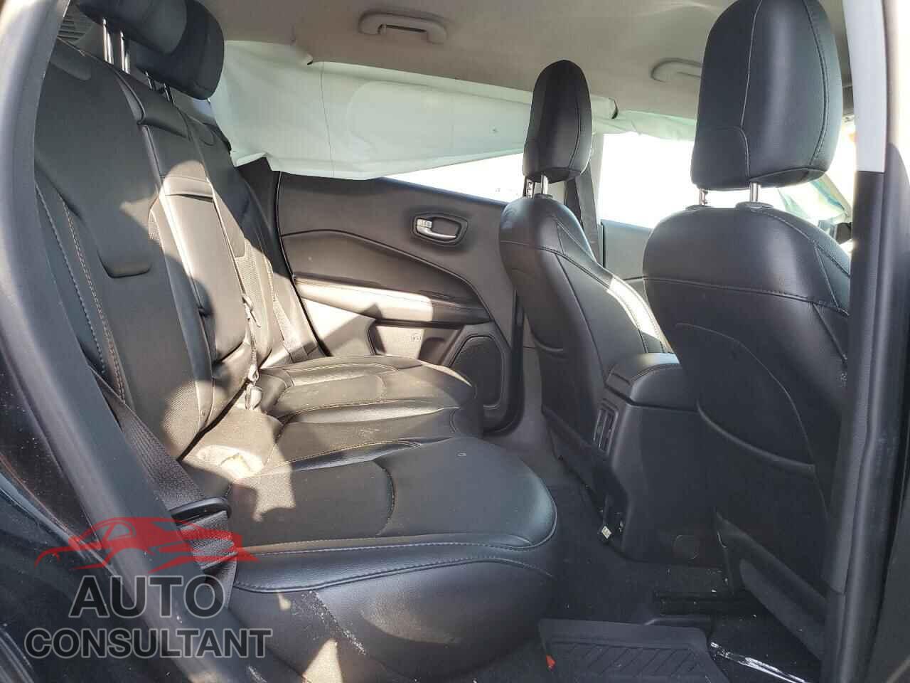 JEEP COMPASS 2019 - 3C4NJDCB6KT741184