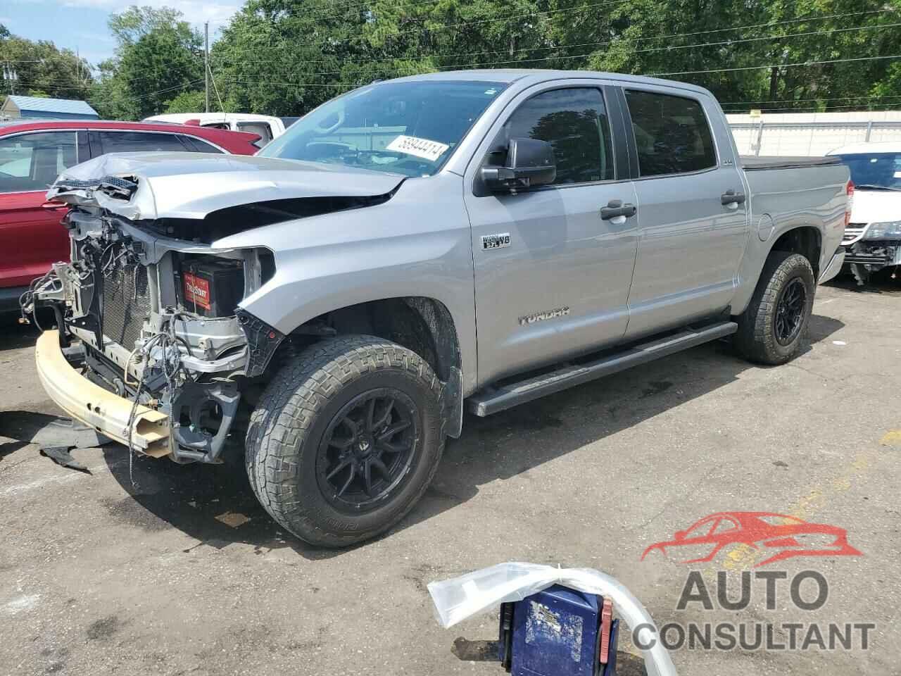 TOYOTA TUNDRA 2018 - 5TFDW5F13JX740860