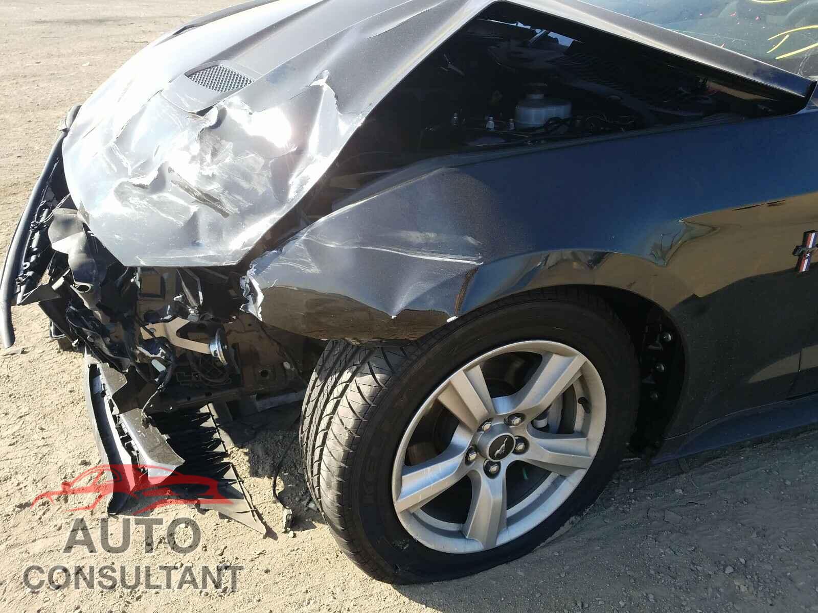 FORD MUSTANG 2018 - 1FA6P8TH2J5138431