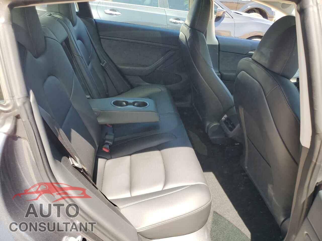 TESLA MODEL 3 2023 - 5YJ3E1EA7PF541693