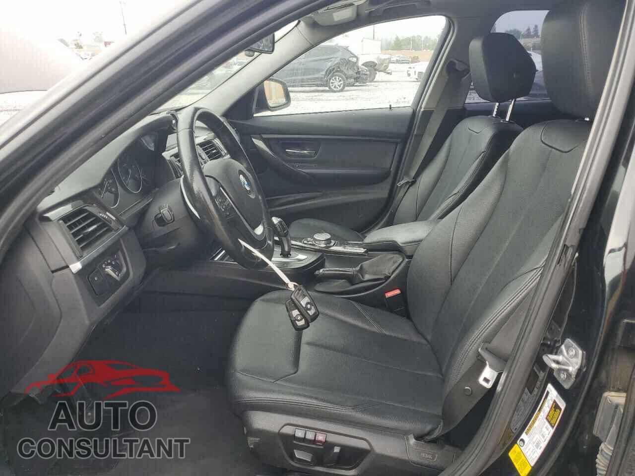 BMW 3 SERIES 2015 - WBA3D3C59FK158423